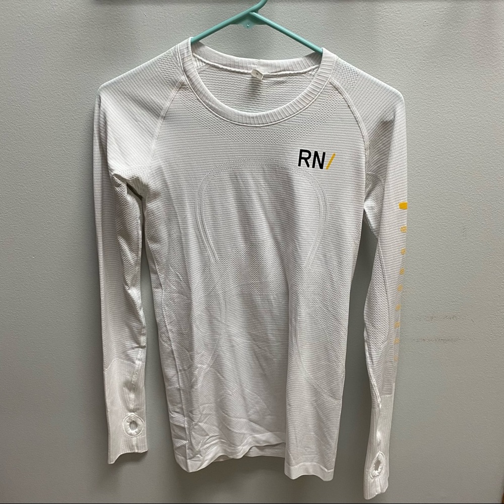 Lululemon swiftly tech top